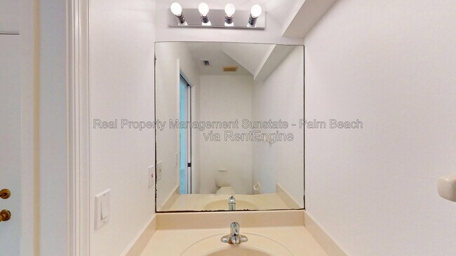 Building Photo - 5060 Starblaze Dr