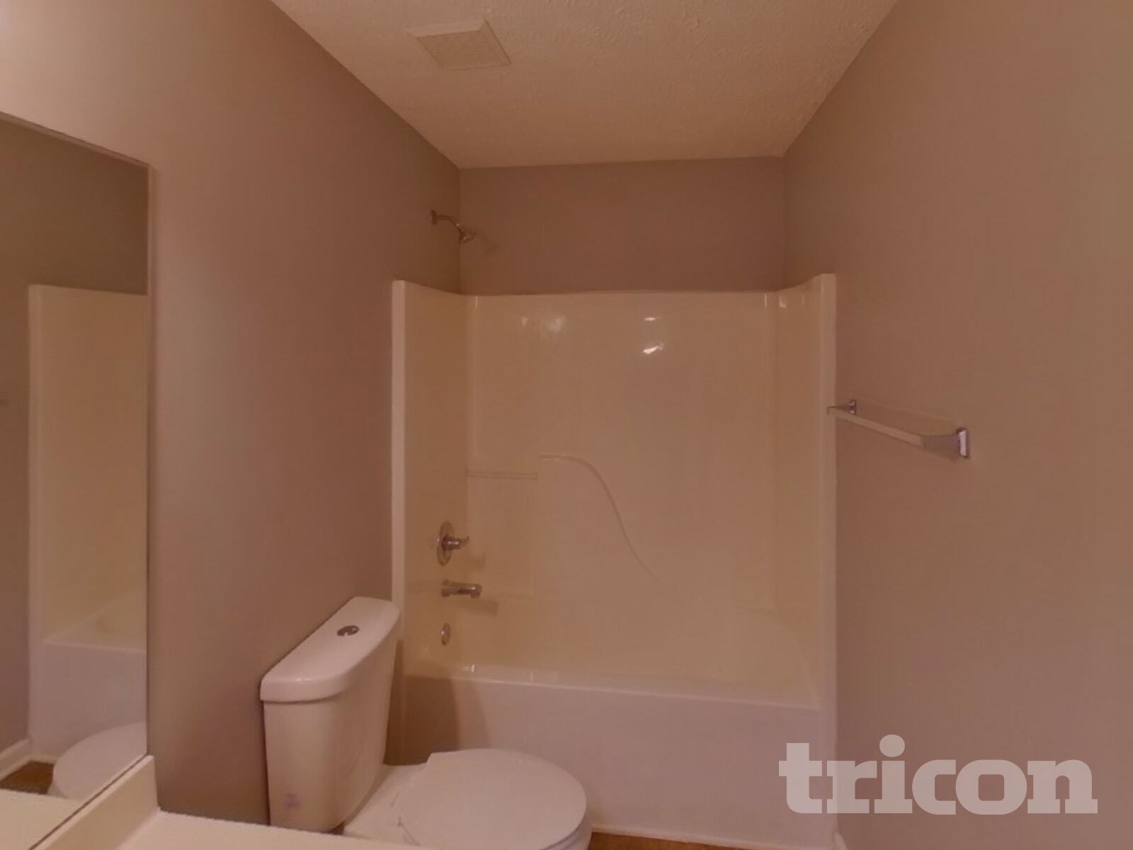 Building Photo - 1456 Colyn Avenue