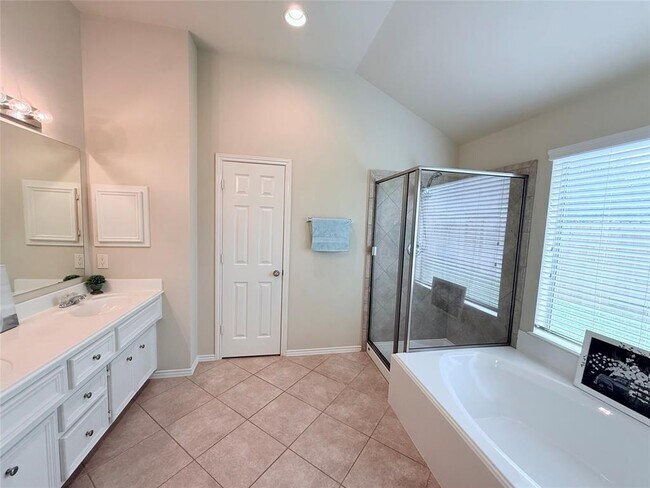 Building Photo - 4438 Kirk Manor Ct