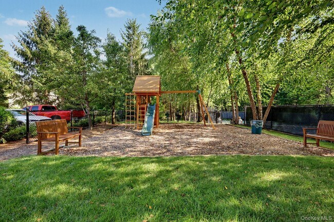 Building Photo - 49 Miller Cir