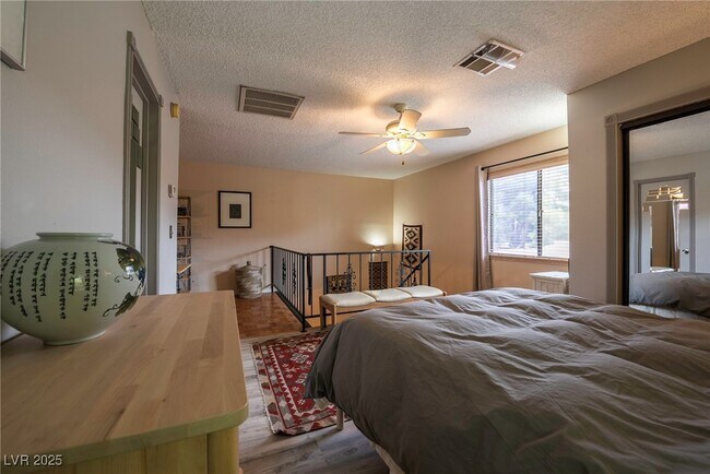 Building Photo - 1844 Mimosa Ct