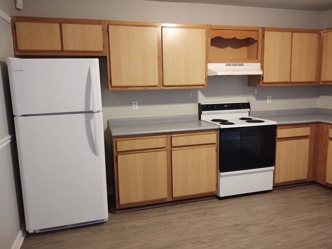 Building Photo - 1110 Pueblo Dr