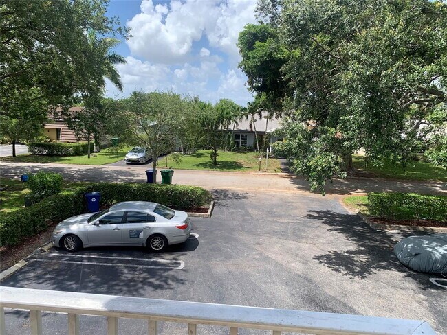 Building Photo - 8901 NW 38th Dr