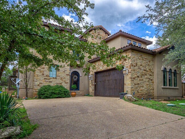 Building Photo - 1310 Minnie Dr