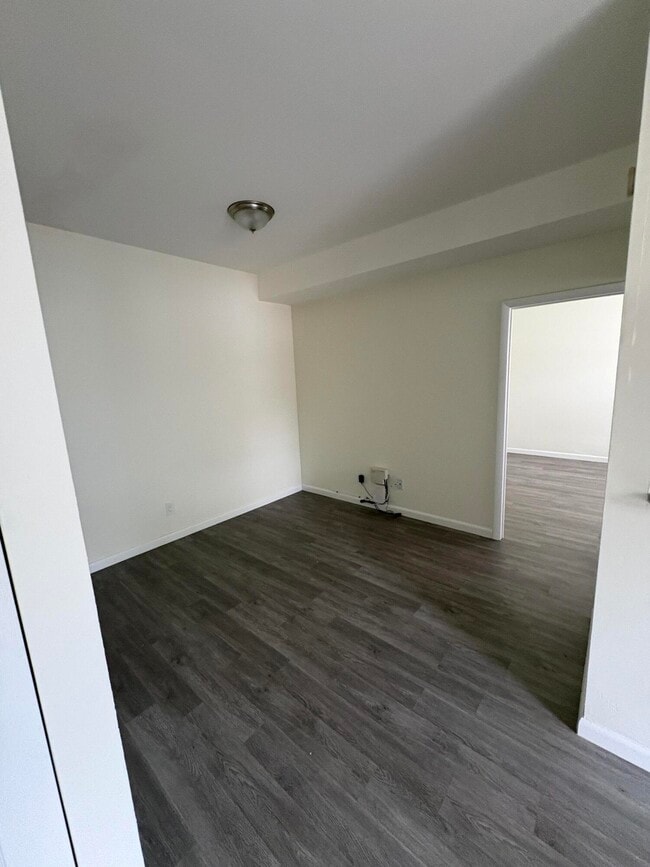 Building Photo - 640 Cypress Club Way
