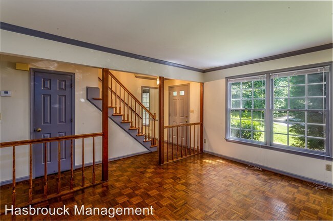 Building Photo - 3 br, 2.5 bath House - 1001 Huntwood Lane