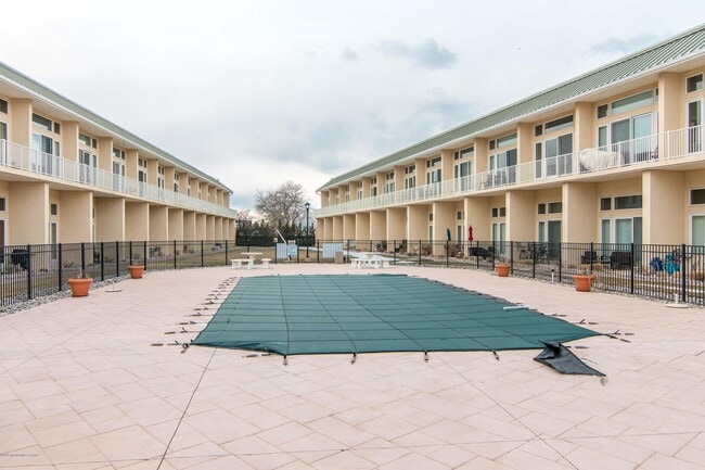 Building Photo - 448 Ocean Ave N