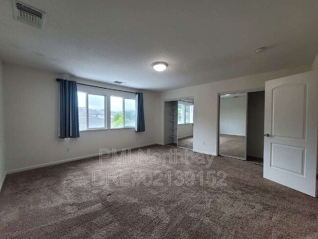 Building Photo - 4051 Sierra Ct