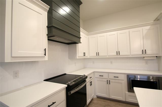 Building Photo - 941 Tesslynn Ave