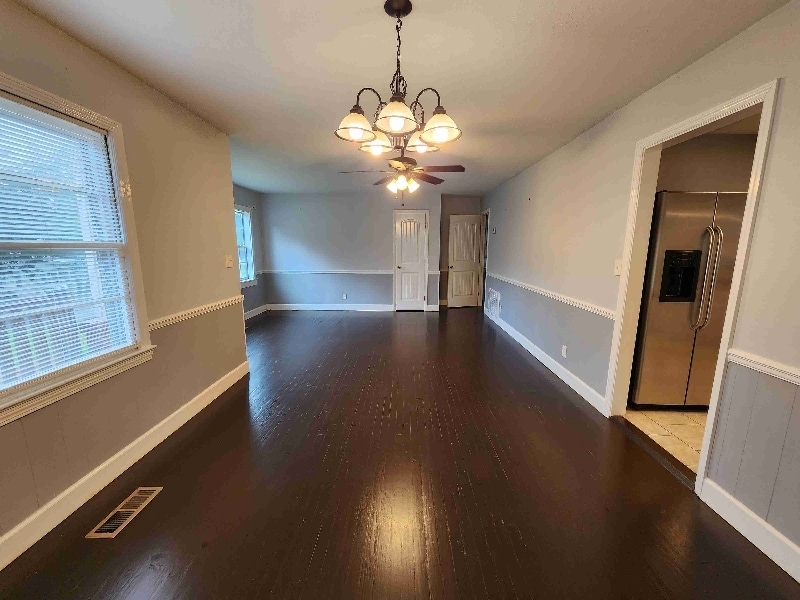 Building Photo - 5537 17th St E