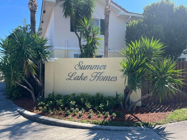 Building Photo - 2500 NE 9th Street, Pompano Beach, FL 33062