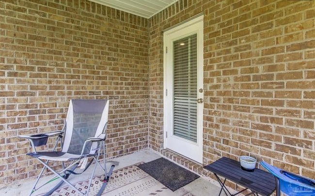 Building Photo - 9768 MilleeLoop