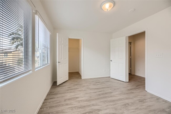 Building Photo - 4045 Oliver Sagebrush Dr