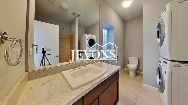 Building Photo - Discover this charming ADU near Golden Gardens Park and entertainment!