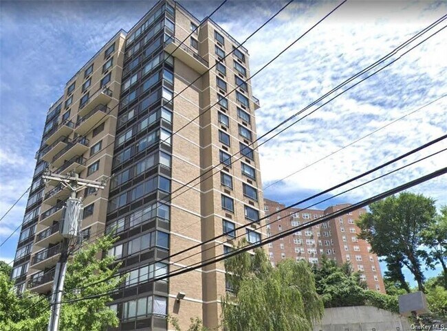 Building Photo - 2287 Johnson Ave