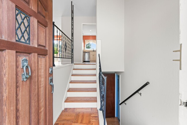 Building Photo - Coastal Charm in Linda Mar - Spacious Home...