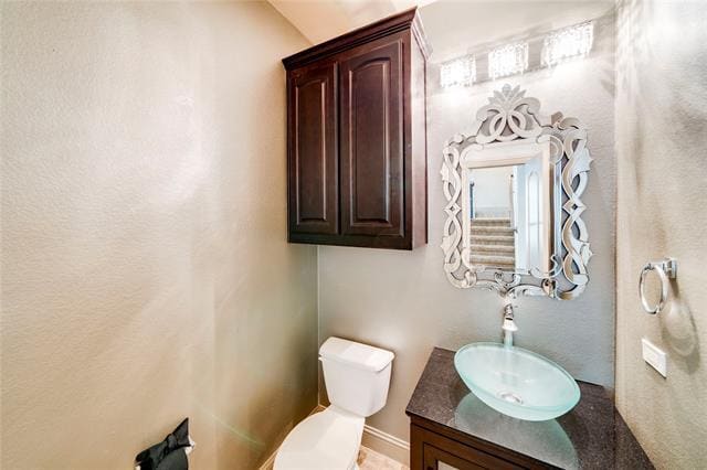 Building Photo - 4220 Riverview Dr