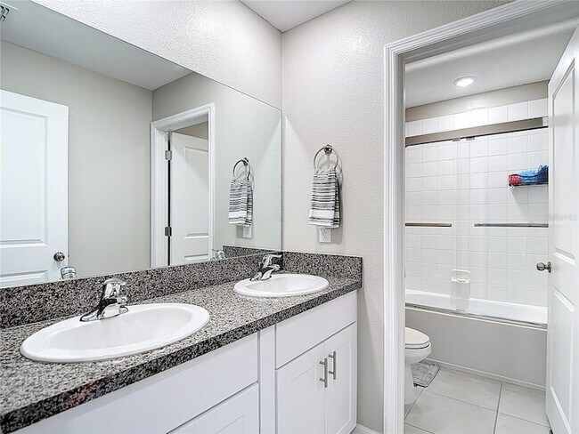 Building Photo - 403 Argyll Dr