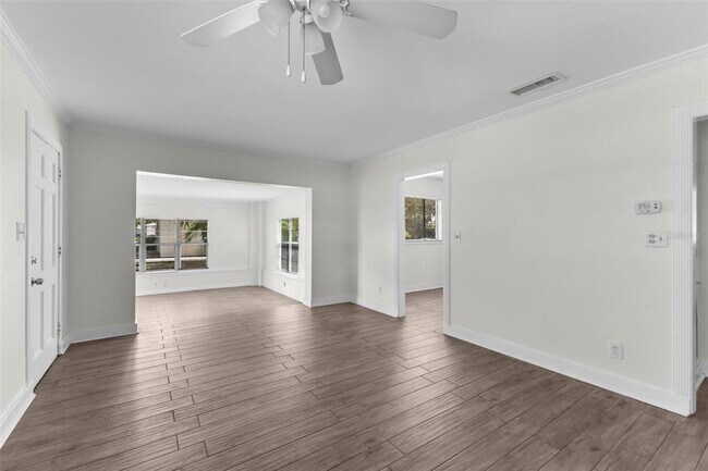 Building Photo - 4010 W Angeles St