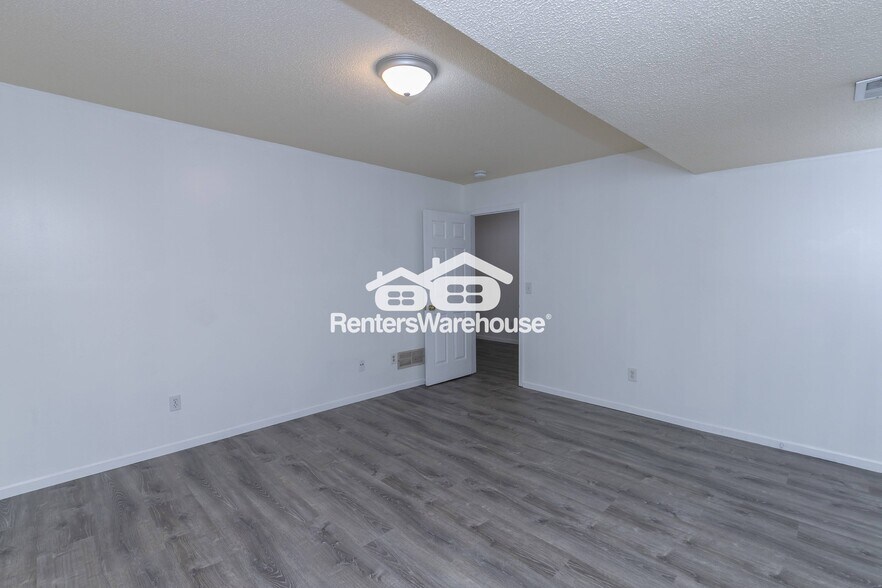 Building Photo - 1515 Galway Ct