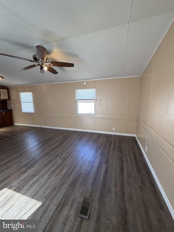 Building Photo - 97 Connector Rd