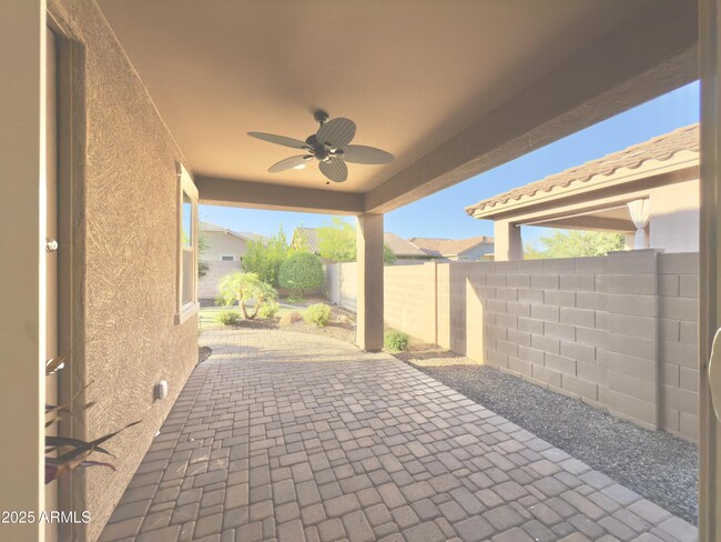Building Photo - 4040 E Hoot Owl Trail