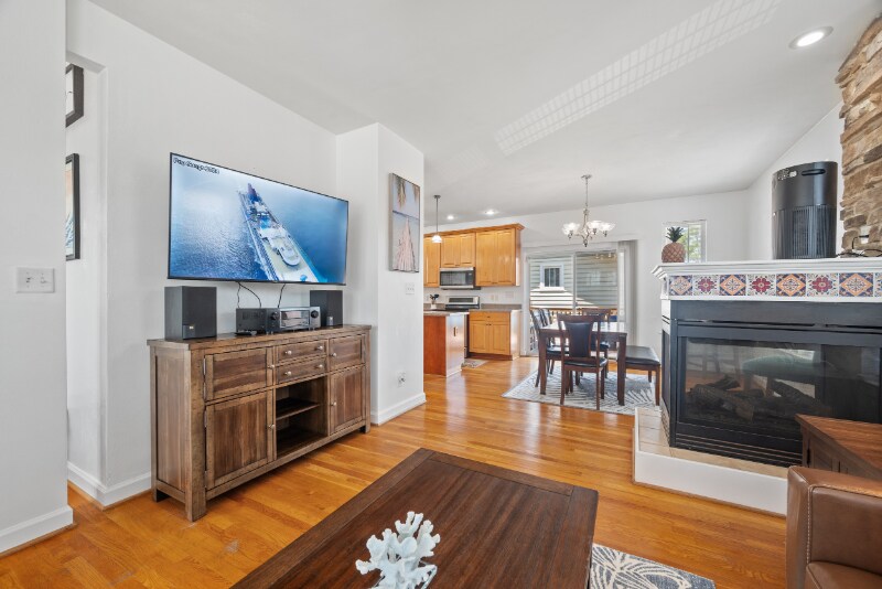 Building Photo - 980 W Ocean View Ave