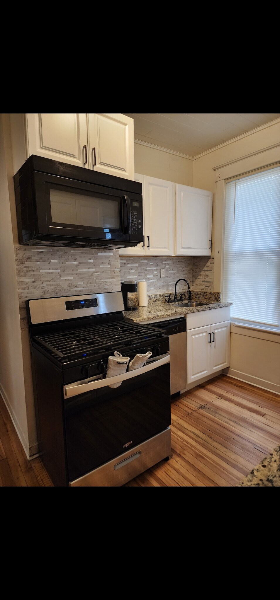 kitchen - 10 Barclay St