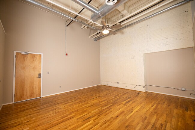 Building Photo - 2412 2nd Ave N