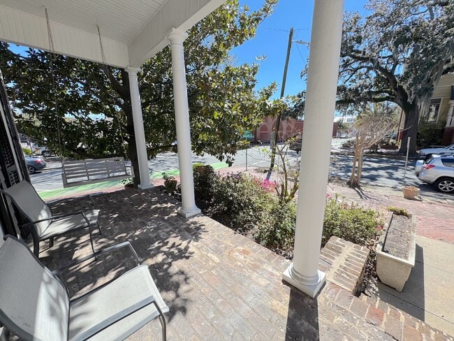 Building Photo - 226 E Gwinnett St