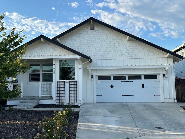 Primary Photo - 1620 Keoke Ct