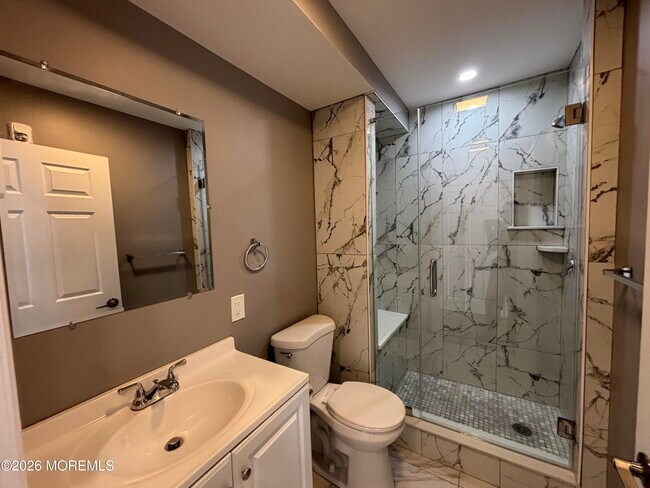 Building Photo - 21 Mechanic St