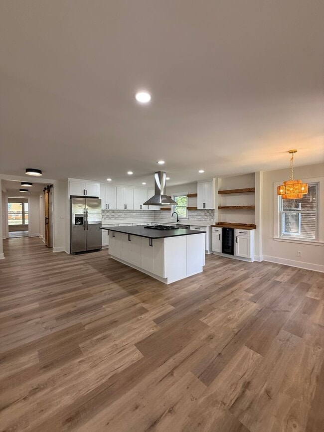 Building Photo - Beautifully Renovated Home in Prime Smyrna...