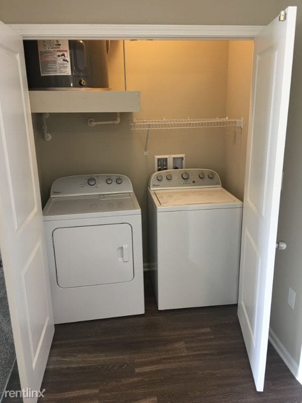 Building Photo - 1 br, 1 bath Apartment - 2955 Towneship Blvd.