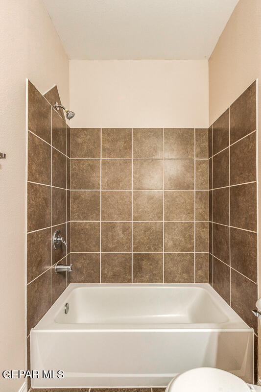 Building Photo - 228 Flor Scabiosa Dr