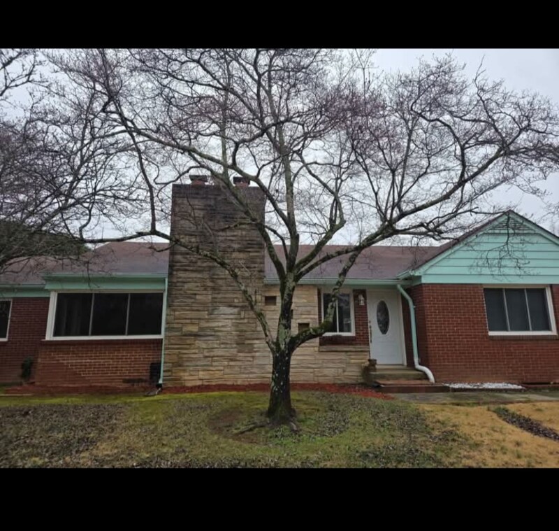 Building Photo - 1501 Griffith Rd