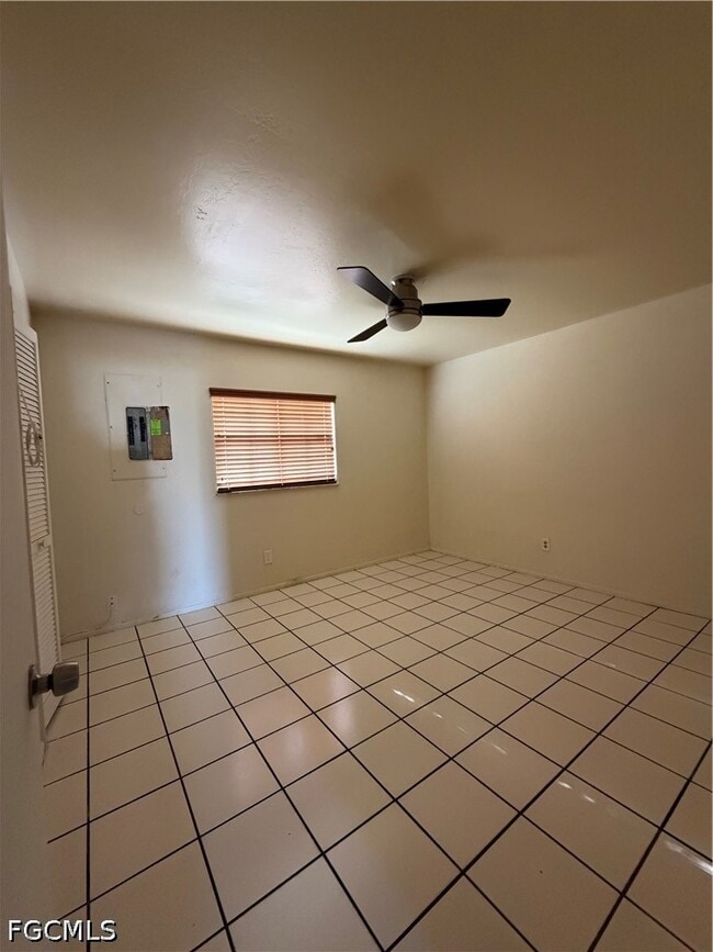 Building Photo - 5425 Ninth Ave