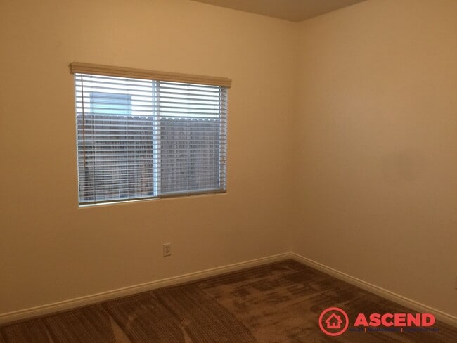 Building Photo - Comfortable 3-Bedroom, 2-Bath Home with Modern Kitchen