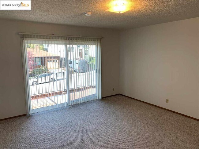 Building Photo - 708 Solano Ave