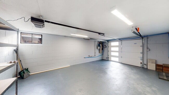 Building Photo - 1420 Oleri Terrace