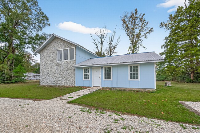 Building Photo - 5199 E Farm to Market 1988