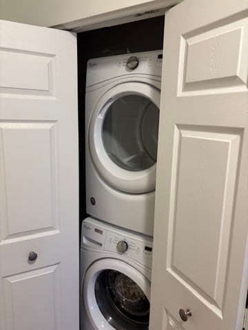 Building Photo - 625 Deerfield Rd