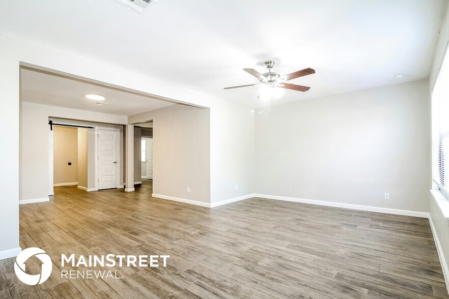 Building Photo - 5117 S Lee Ave