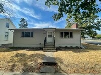 Building Photo - 624 2nd St