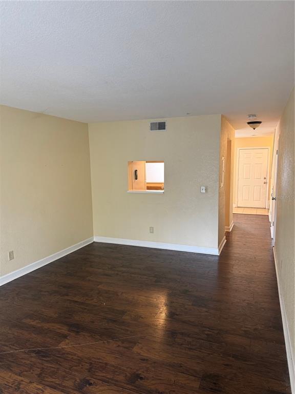 Building Photo - 7143 E Bank Dr