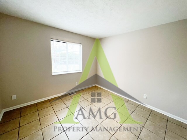 Building Photo - 2712 Grassy Creek Ct