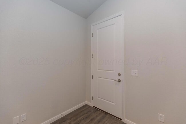 Building Photo - 7514 Beck Dr