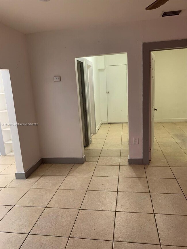 Building Photo - 750 NW 118th St