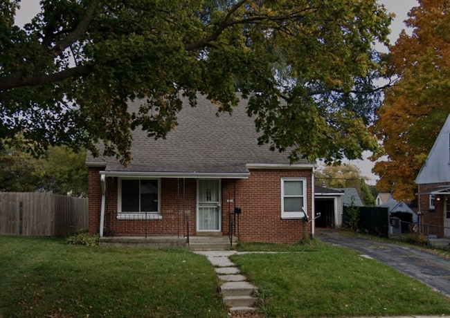 Building Photo - 5884 N 35th St