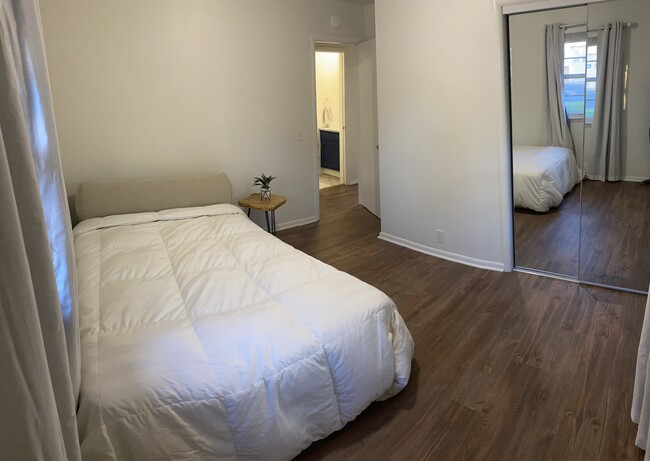 Master Bedroom - 2608 Gull Rd